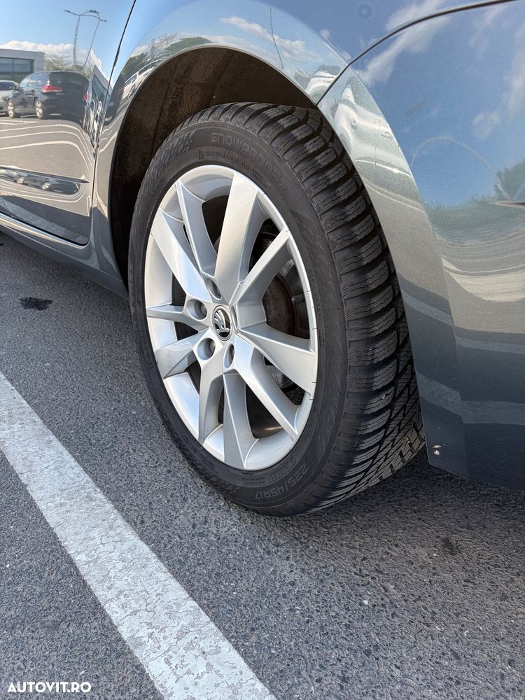 Skoda Octavia 2.0 TDI DSG Exclusive - 11