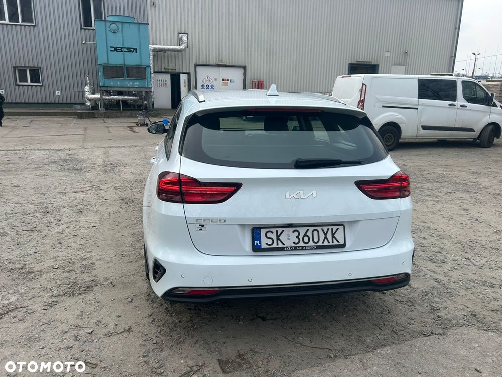 Kia Ceed 1.5 T-GDI M - 8