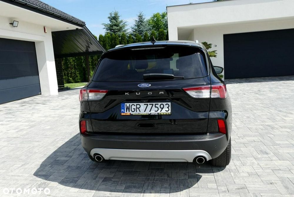 Ford Kuga - 13