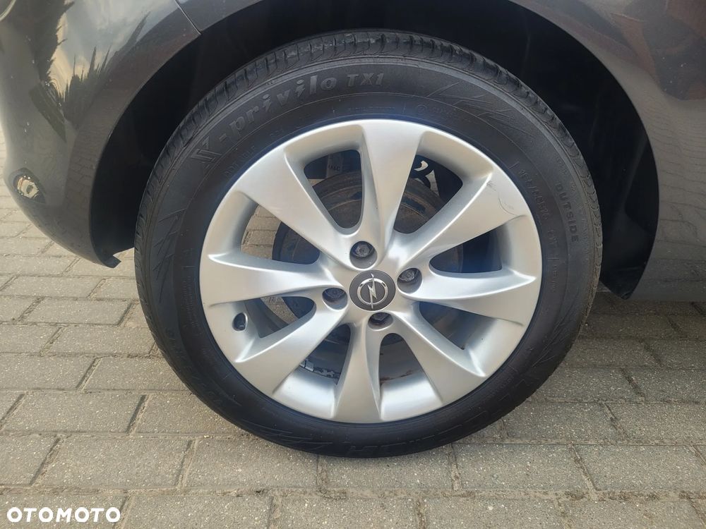 Opel Corsa 1.4 16V Active - 10