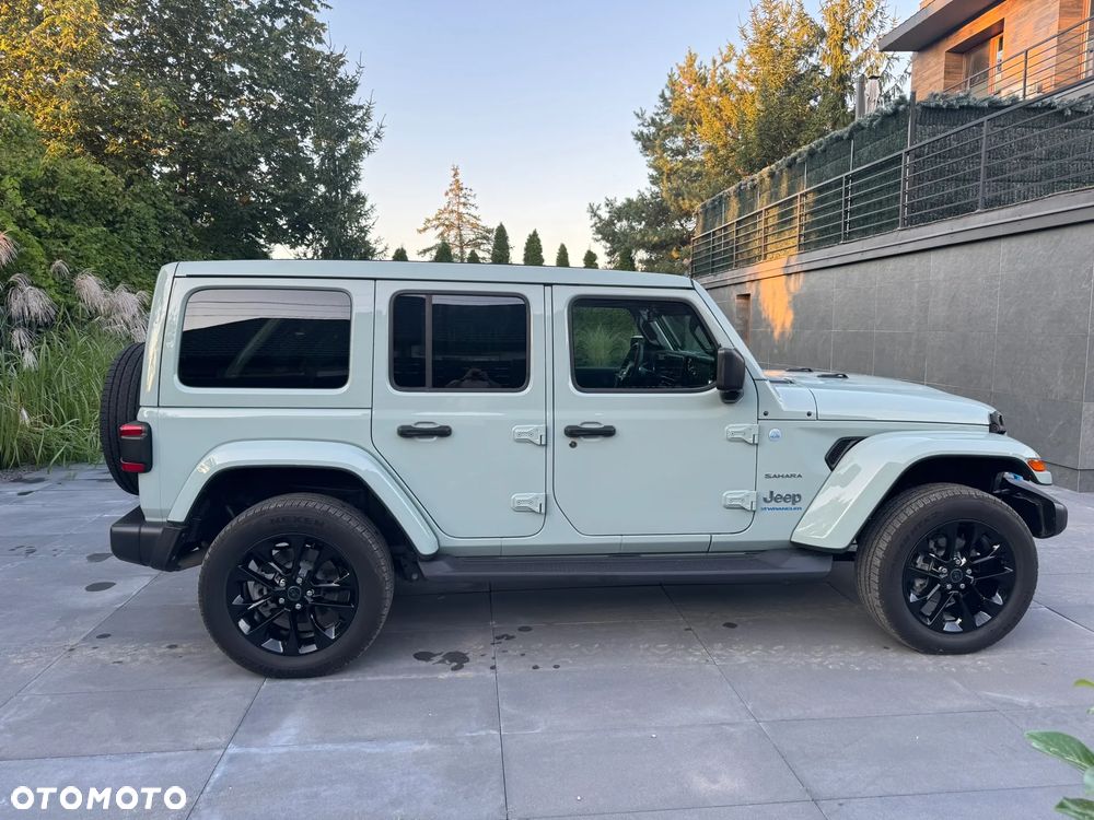 Jeep Wrangler - 10