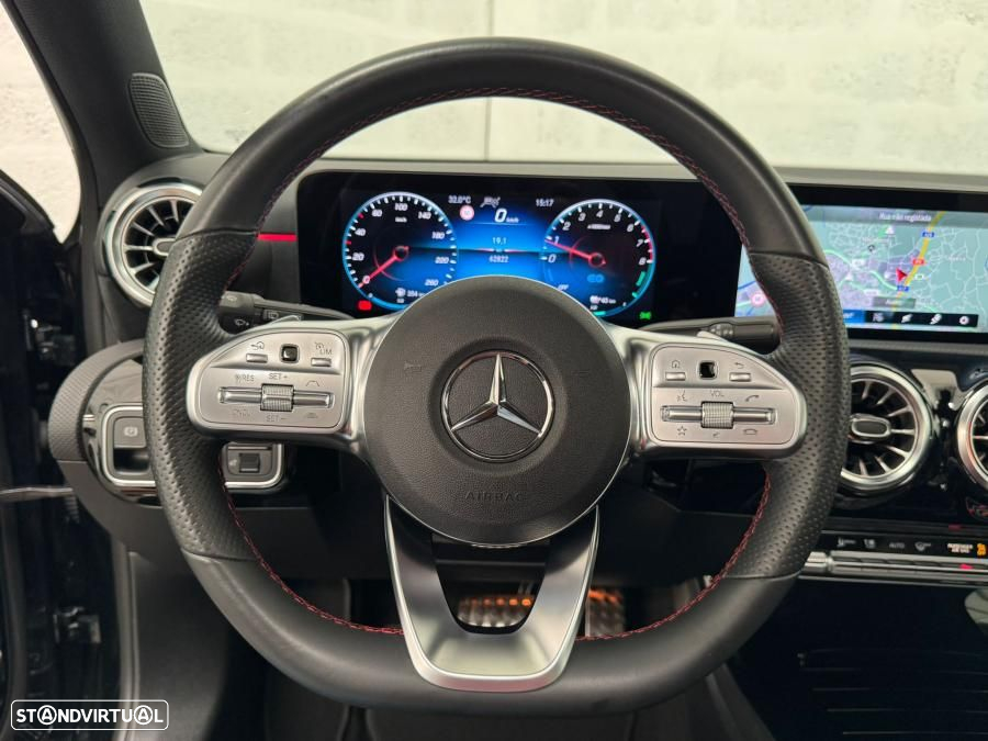 Mercedes-Benz A 250 e AMG Line - 19