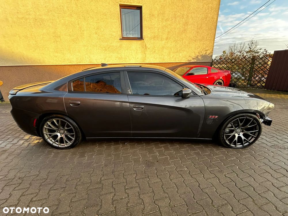 Dodge Charger - 5
