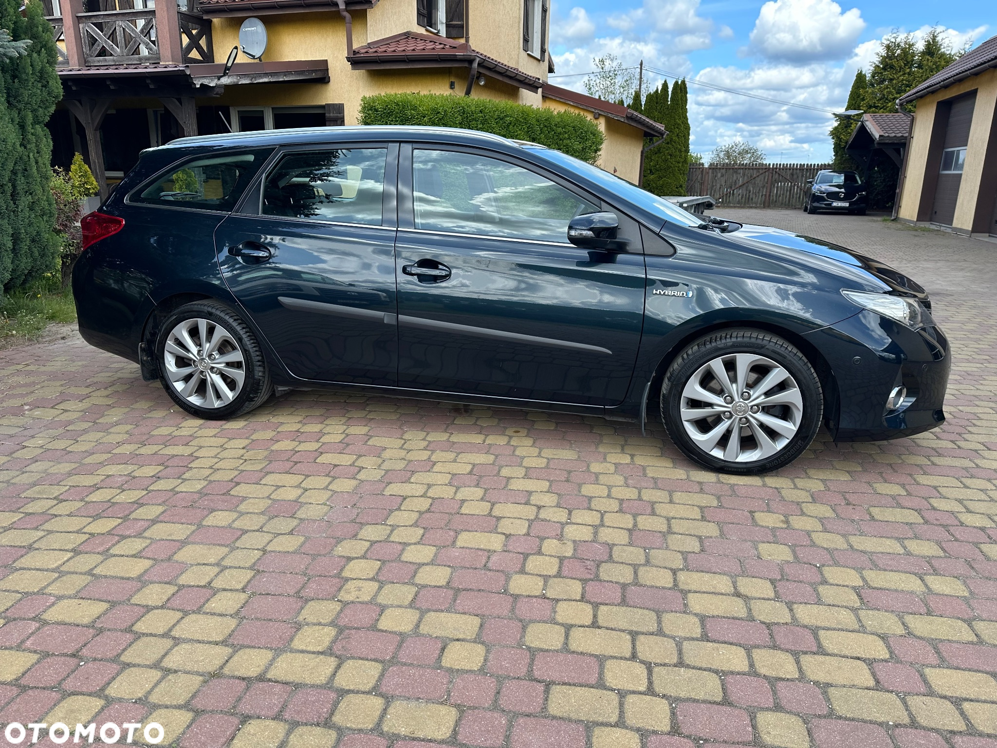 Toyota Auris 1.8 VVT-i Hybrid Automatik Touring Sports Free Style - 4