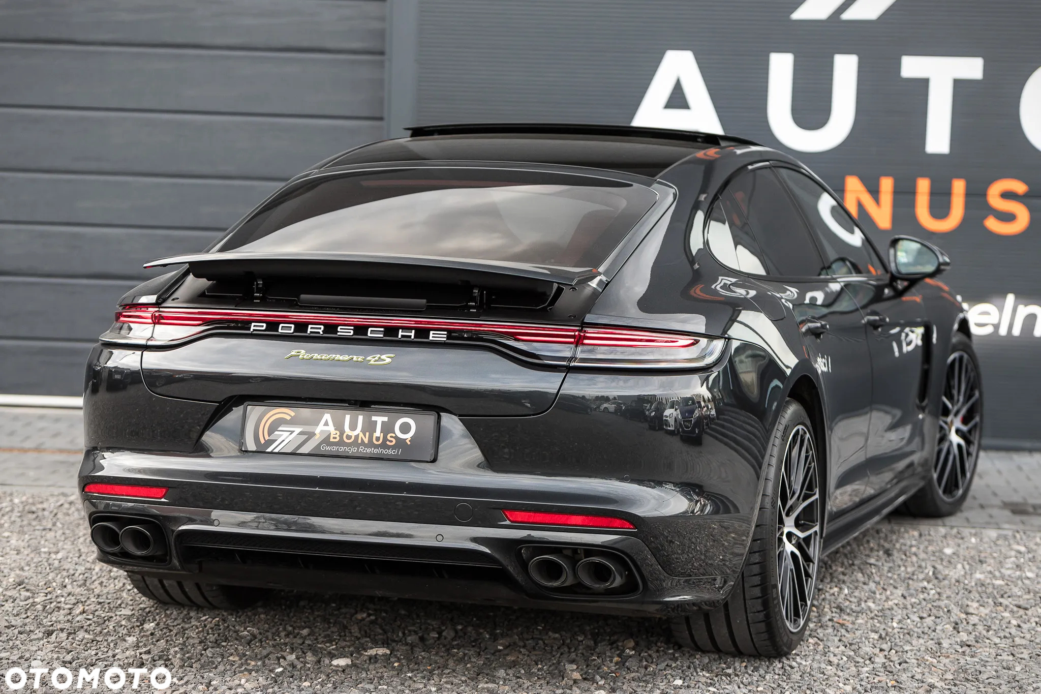 Porsche Panamera 4S Executive - 8