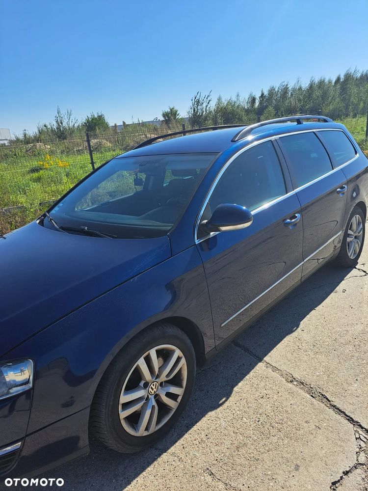 Volkswagen Passat Variant 2.0 TDI 4Motion BlueMotion Technol Highline - 2