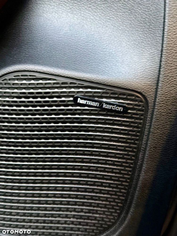 Chrysler Pacifica - 17