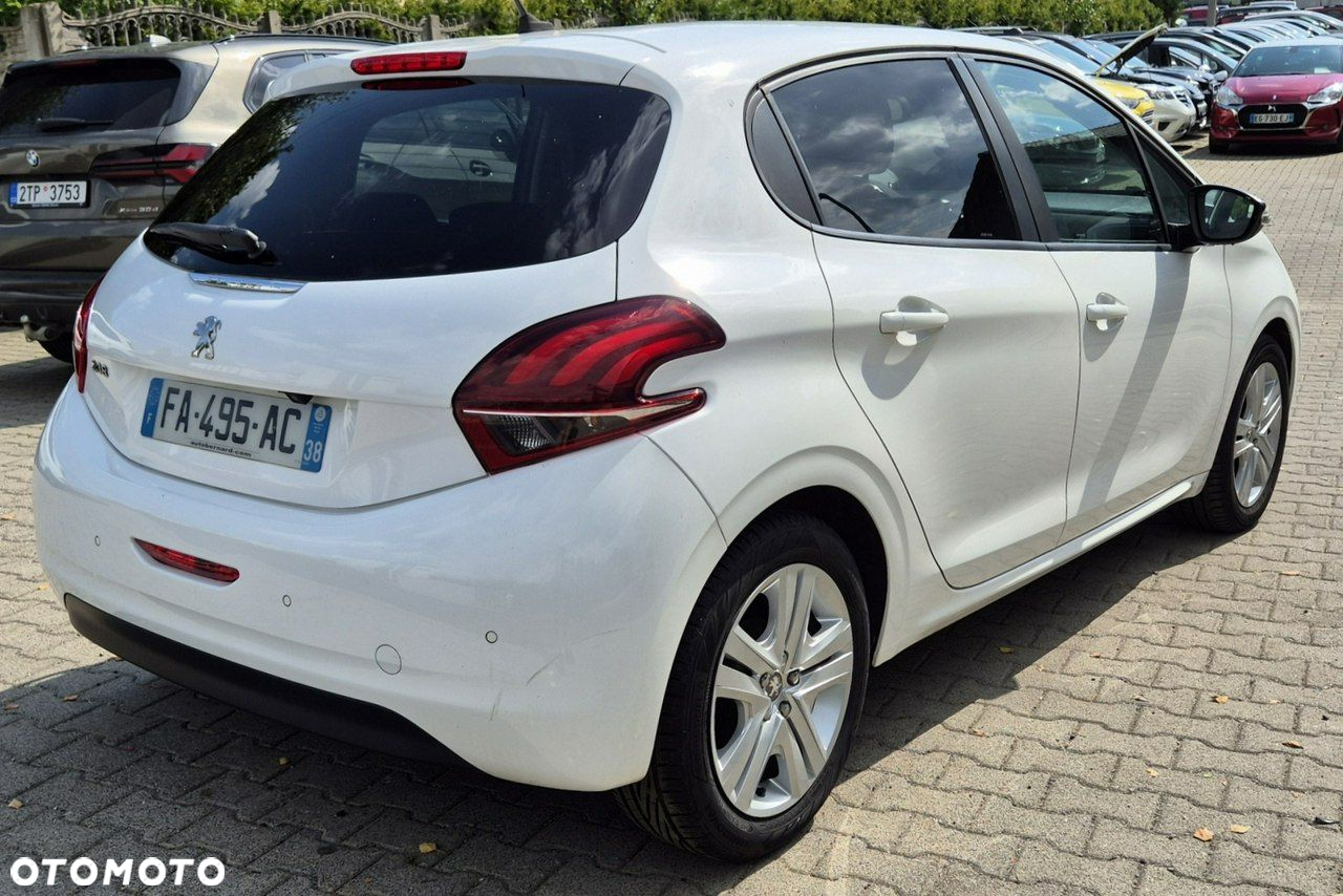 Peugeot 208 1.2 PureTech Active - 5