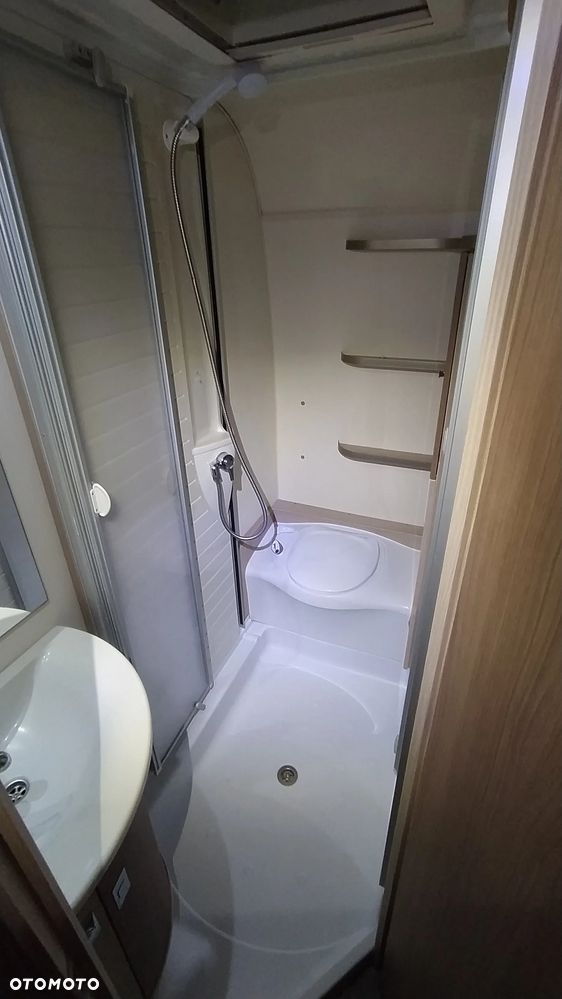 Burstner Averso 465ts - 8