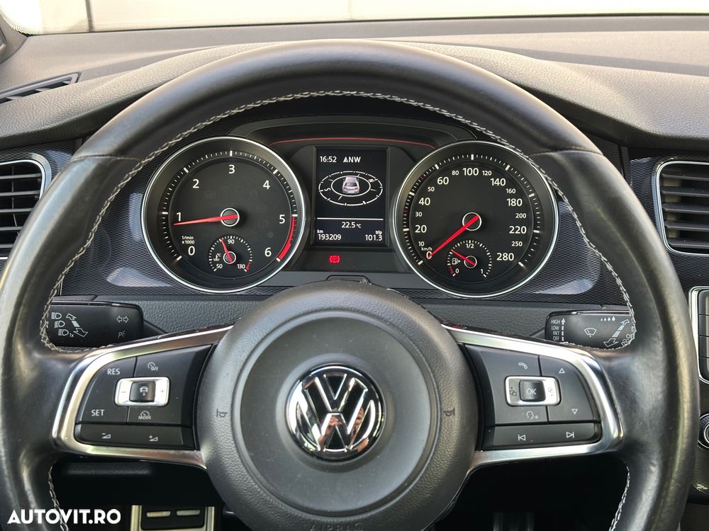 Volkswagen Golf 2.0 TDI GTD - 8