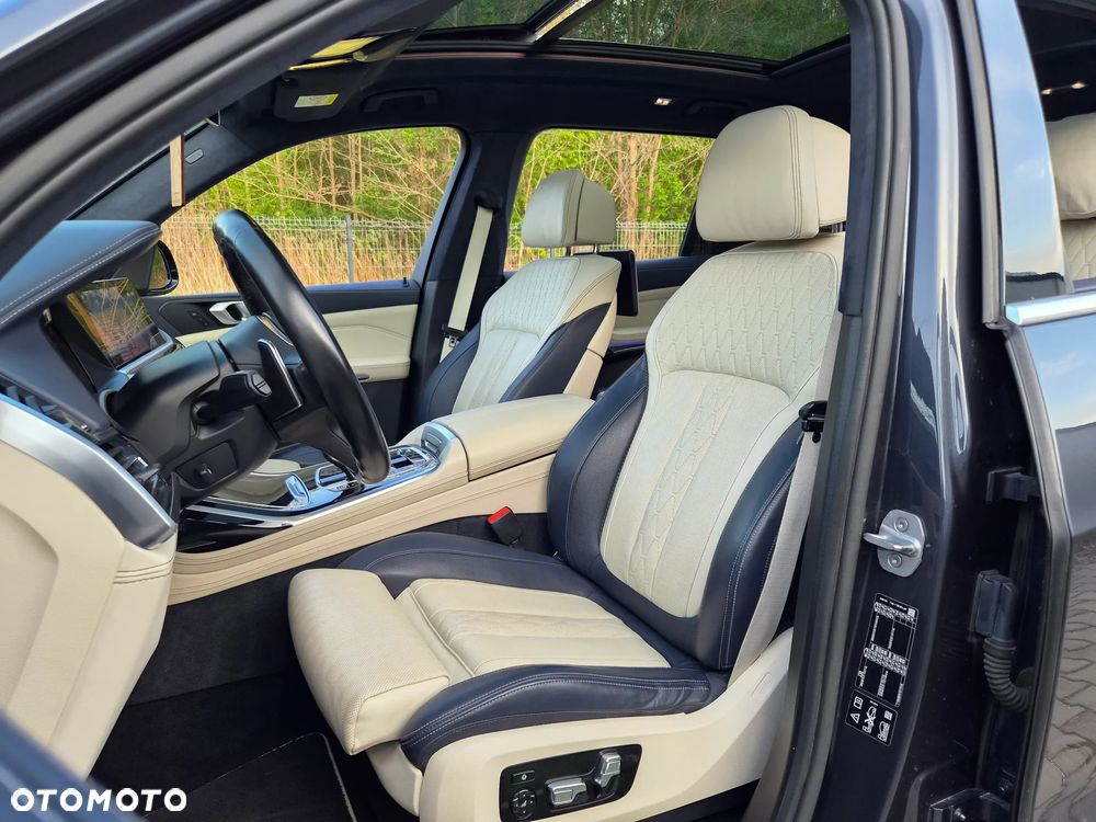 BMW X7 - 9