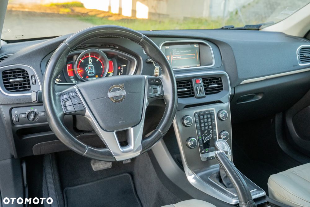 Volvo V40 - 9
