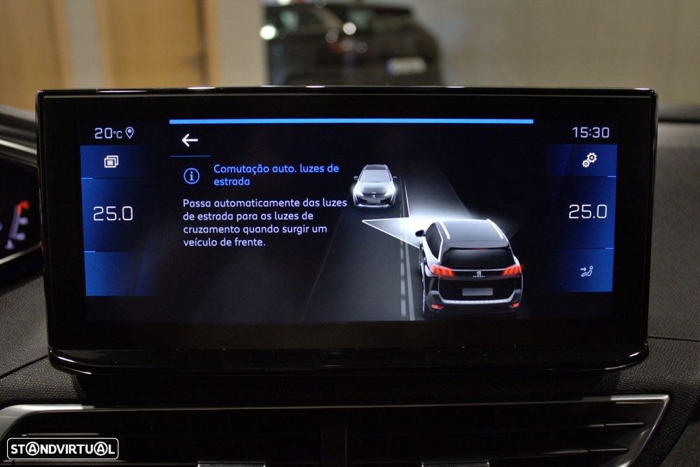 Peugeot 5008 1.5 BlueHDi Allure Pack EAT8 - 33