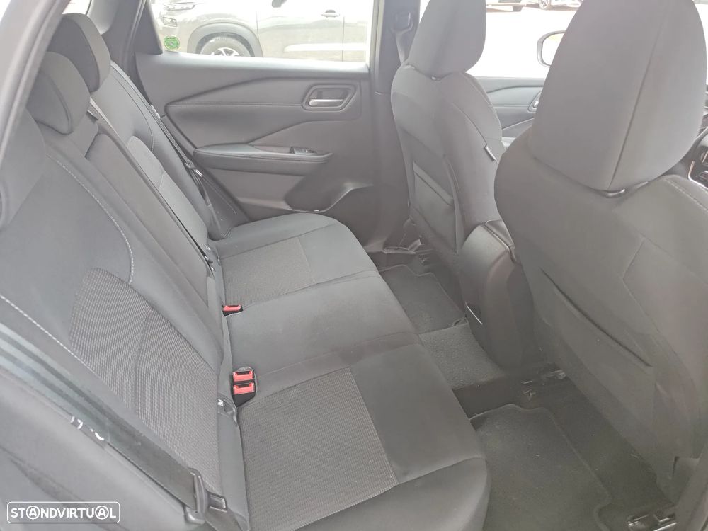 Nissan Qashqai 1.3 DIG-T Acenta Xtronic - 21