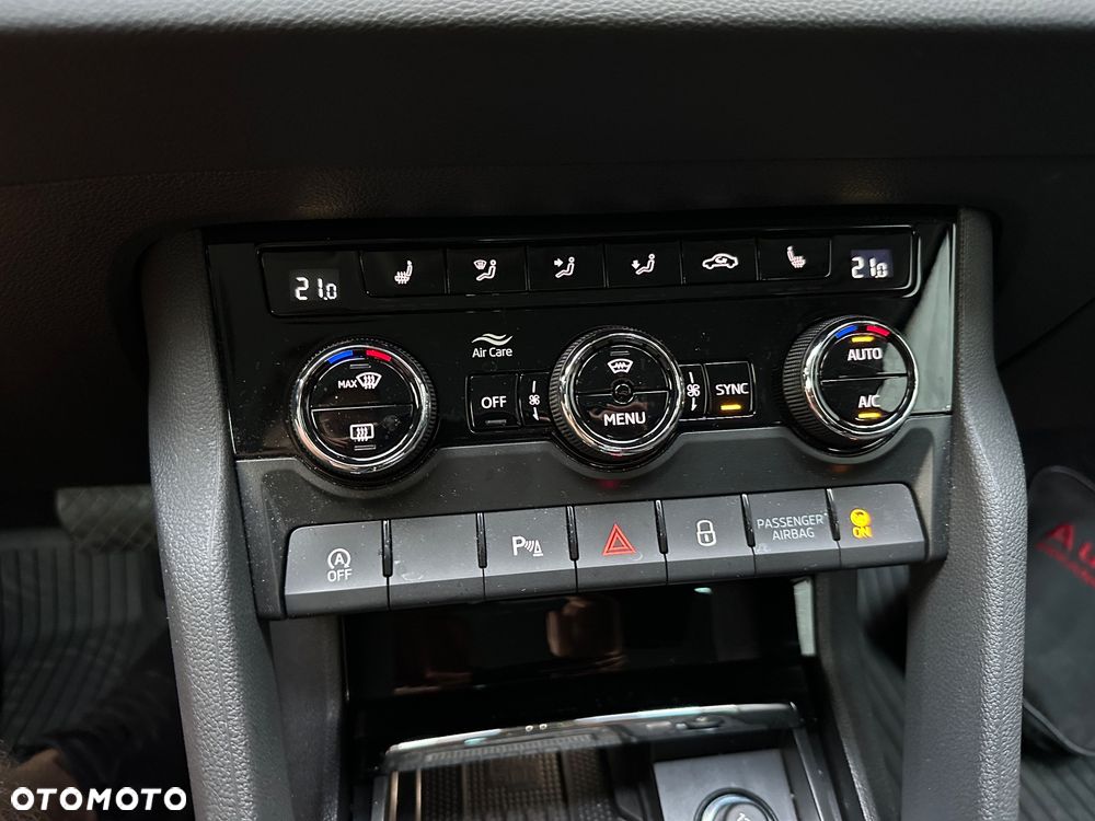 Skoda Karoq 1.5 TSI ACT Selection DSG - 16