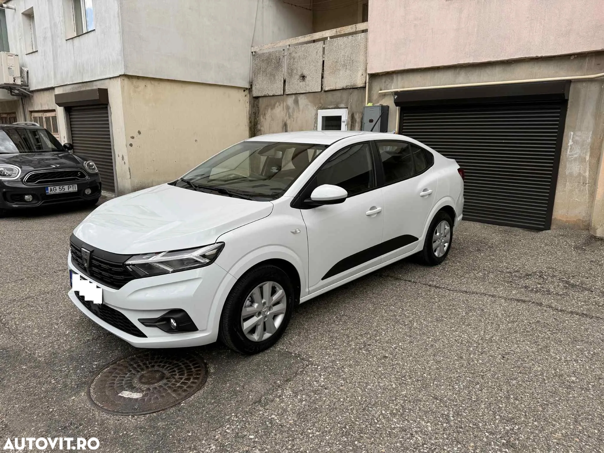 Dacia Logan TCe 90 MT6 Prestige - 8