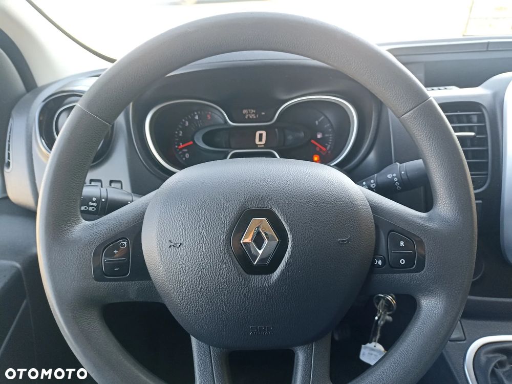 Renault TRAFIC - 9