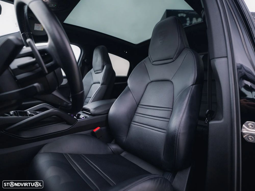 Porsche Cayenne Coupé E-Hybrid - 14