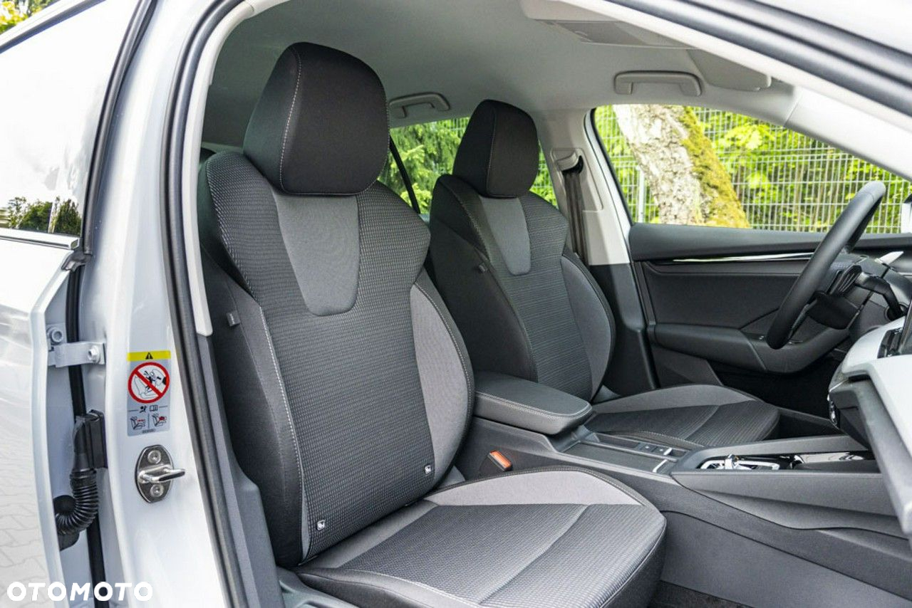 Skoda Octavia 2.0 TDI Edition 130 Selection DSG - 22
