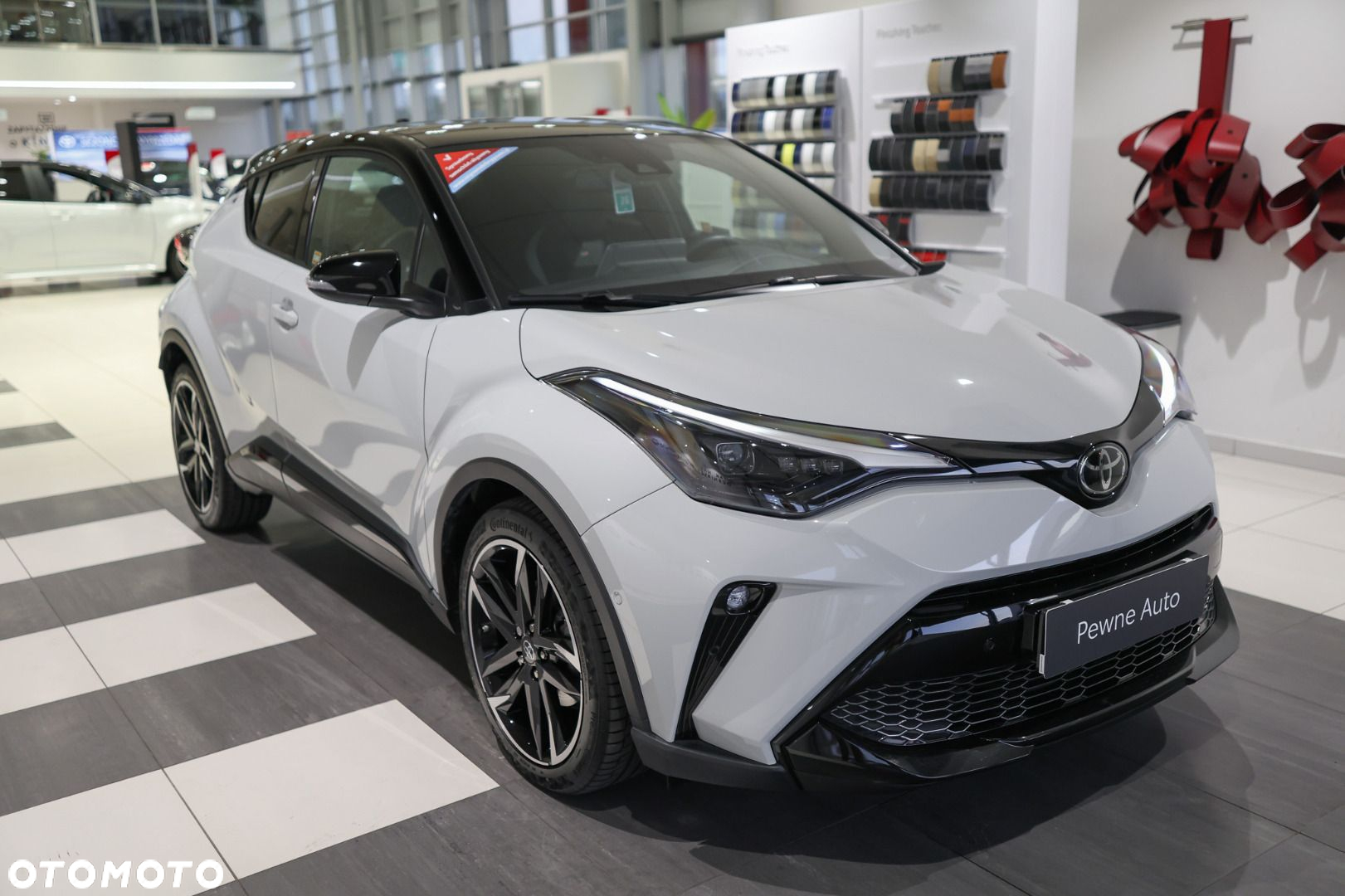 Toyota C-HR - 4