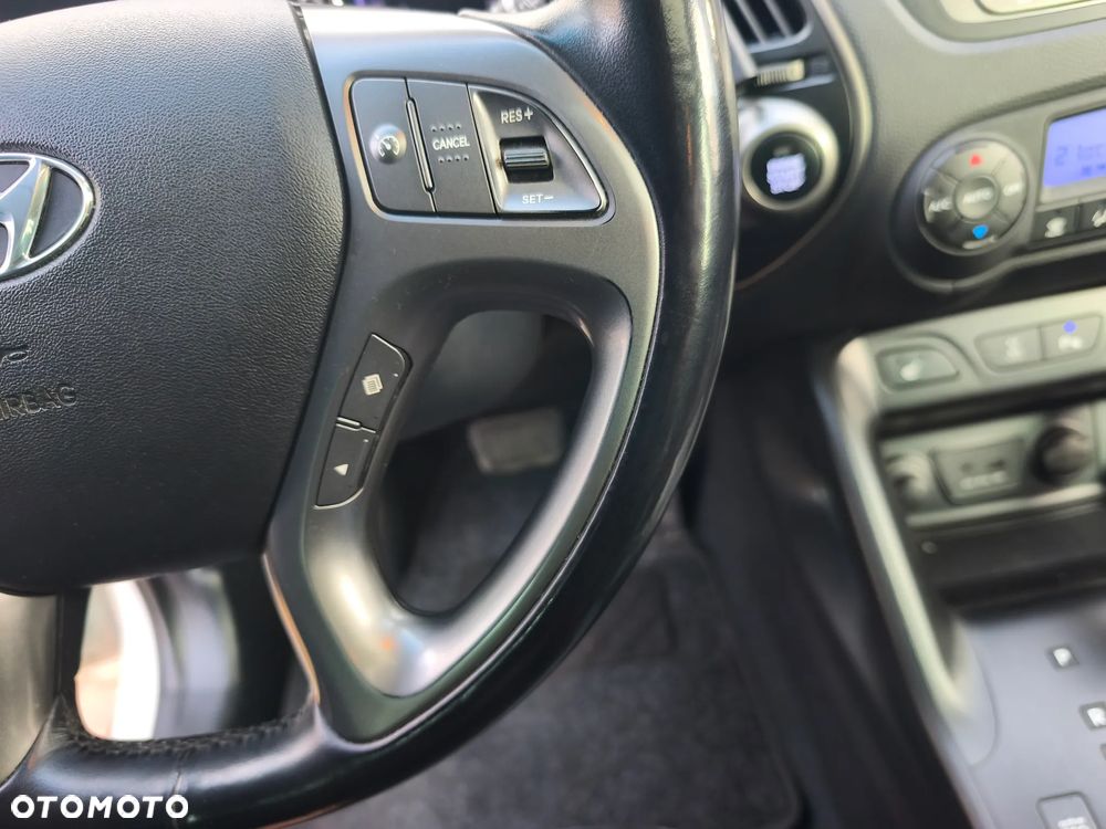 Hyundai ix35 2.0 CRDi 4WD Automatik Premium - 17