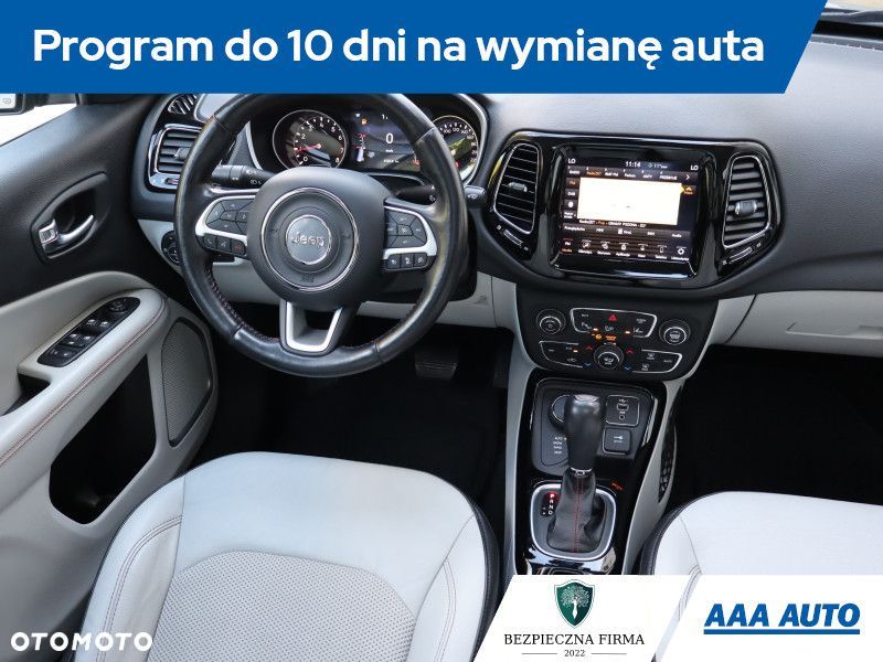 Jeep Compass - 8