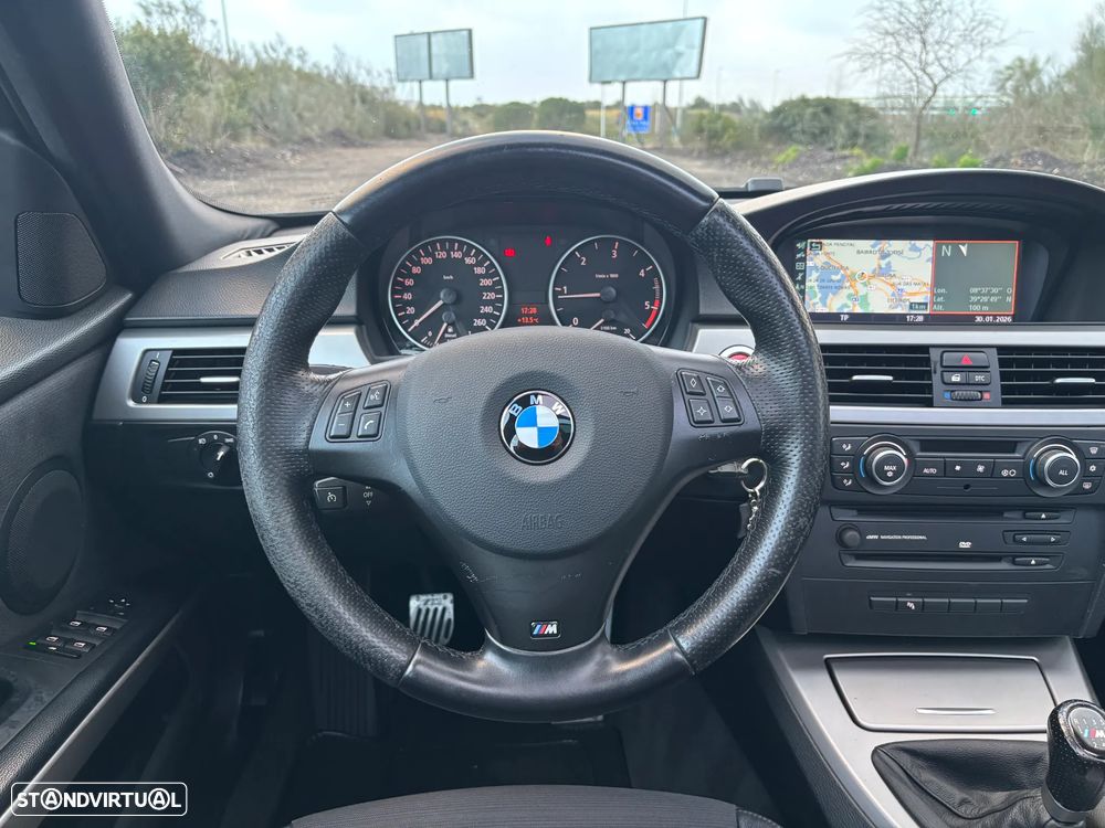 BMW 320 d Exclusive - 15