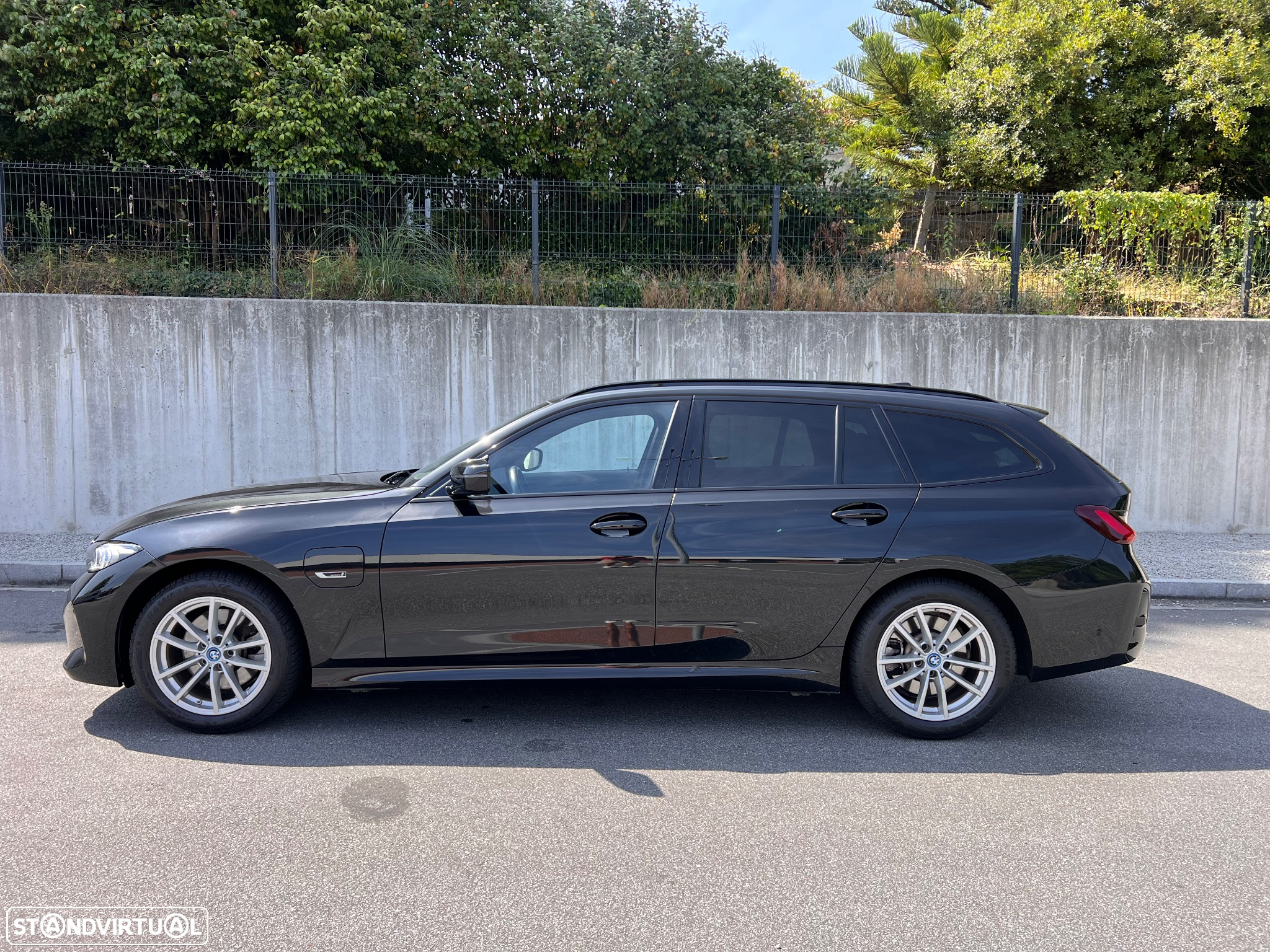 BMW 330 e Touring Pack M Auto - 10