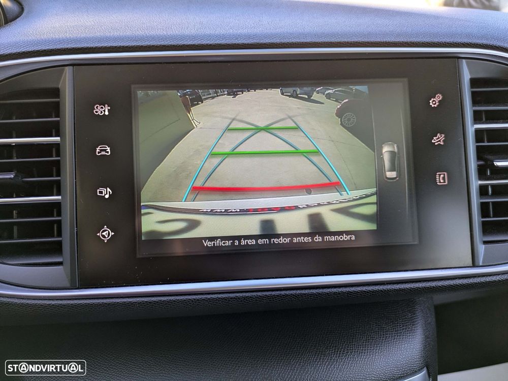 Peugeot 308 1.6 BlueHDi Allure J17 - 16