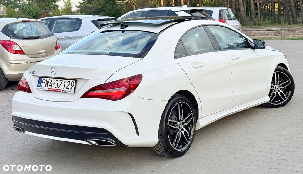 Mercedes-Benz CLA - 33