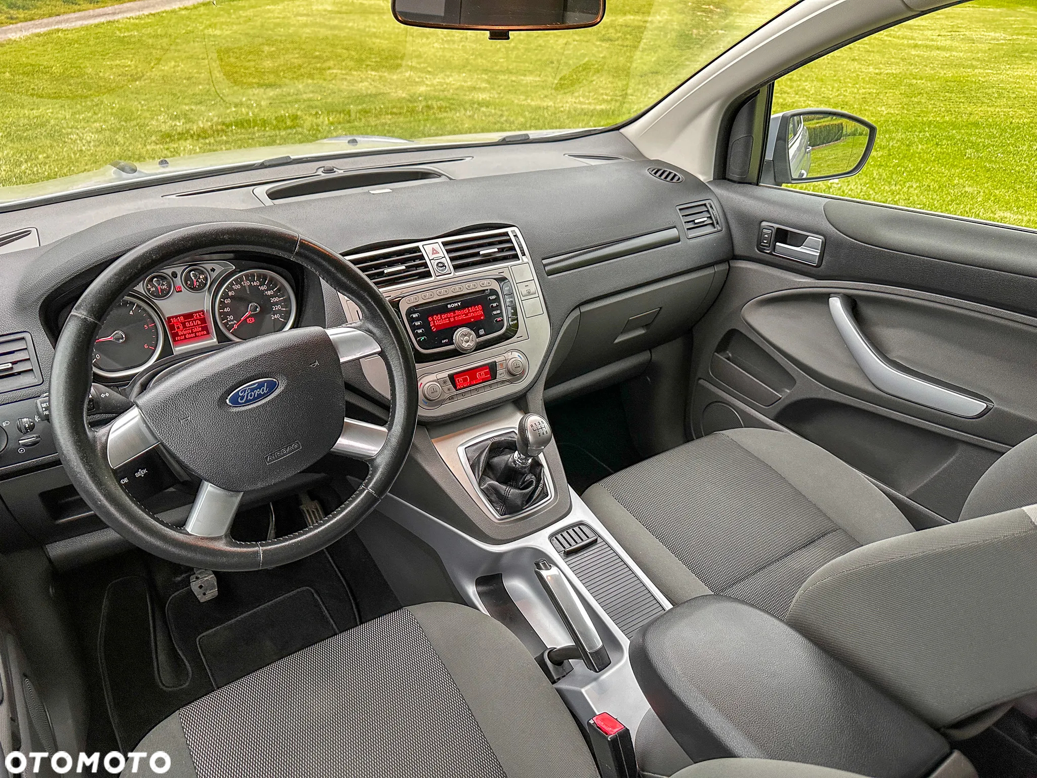 Ford Kuga 2.0 TDCi 4WD Titanium - 31