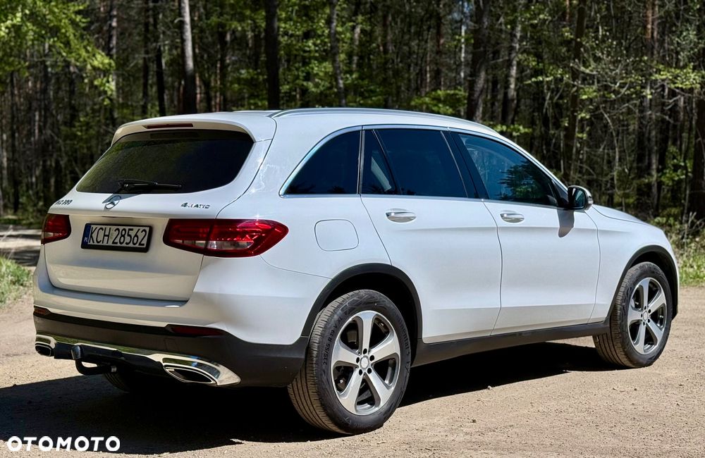Mercedes-Benz GLC 300 4Matic 9G-TRONIC - 4