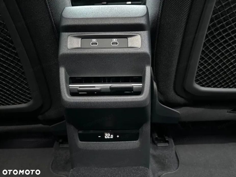 Audi Q3 Sportback - 12