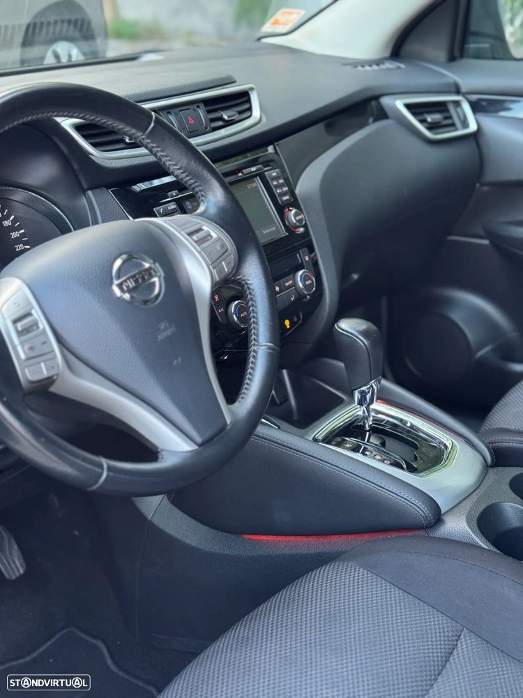Nissan Qashqai 1.2 DIG-T Xtronic ACENTA - 3
