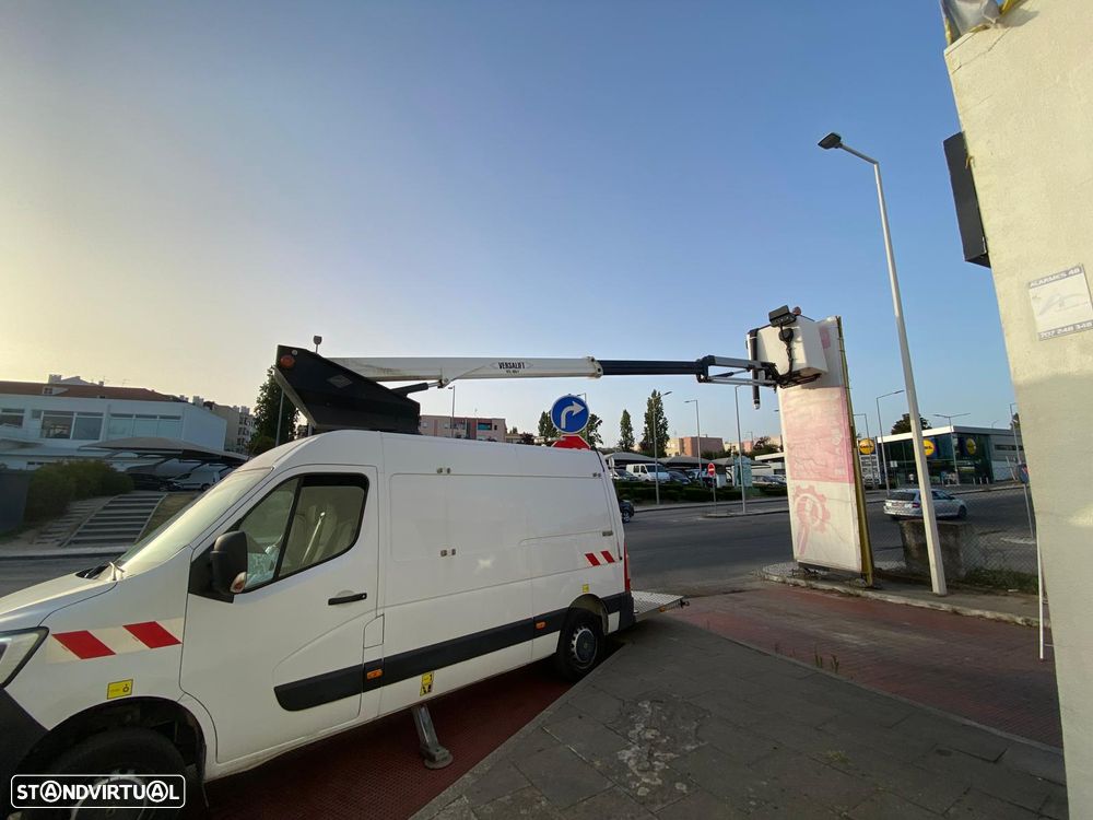 Renault Master III 2.3 dCi Plataforma Elevatória/Barquinha - 32