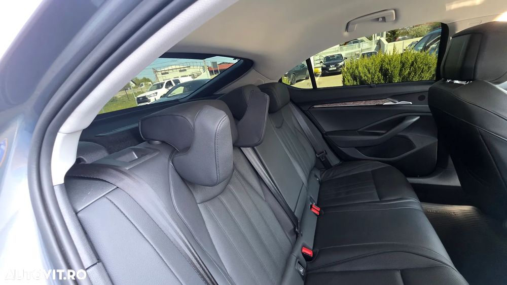 Skoda Superb 2.0 TDI 4X4 DSG Laurin & Klement - 19