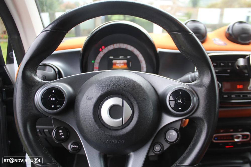 Smart ForTwo Coupé 1.0 Passion 71 - 12