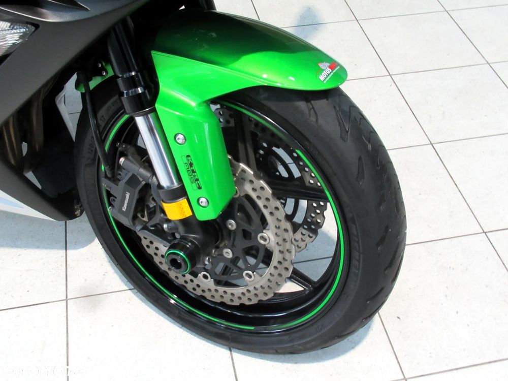 Kawasaki Ninja 1000 SX - 17