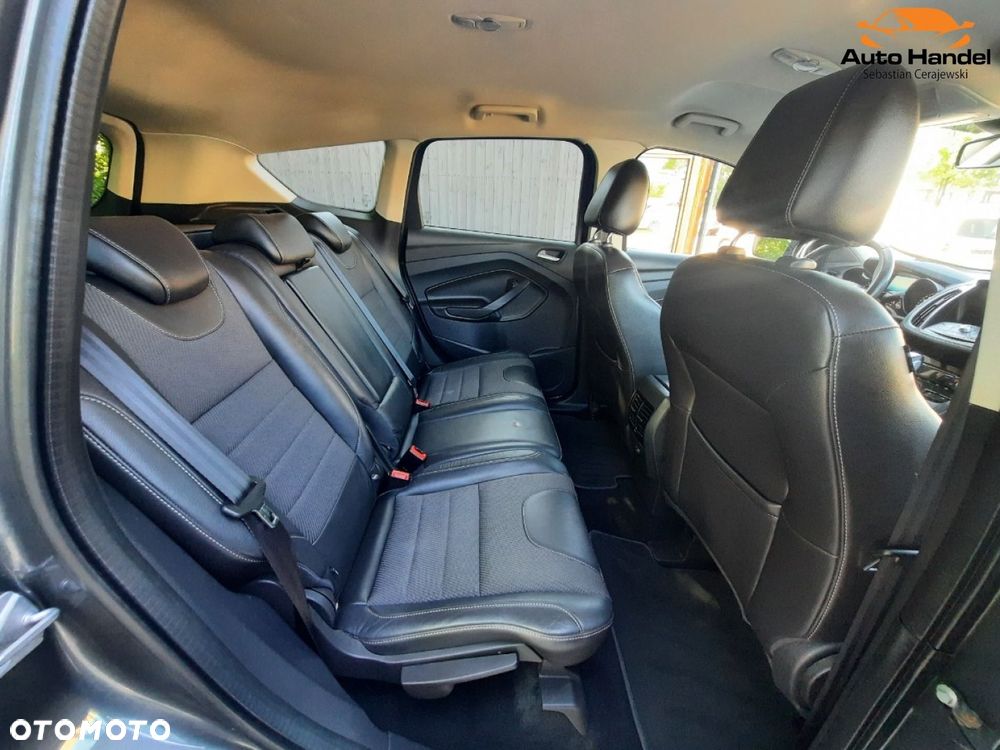 Ford Kuga 2.0 TDCi AWD Titanium - 39