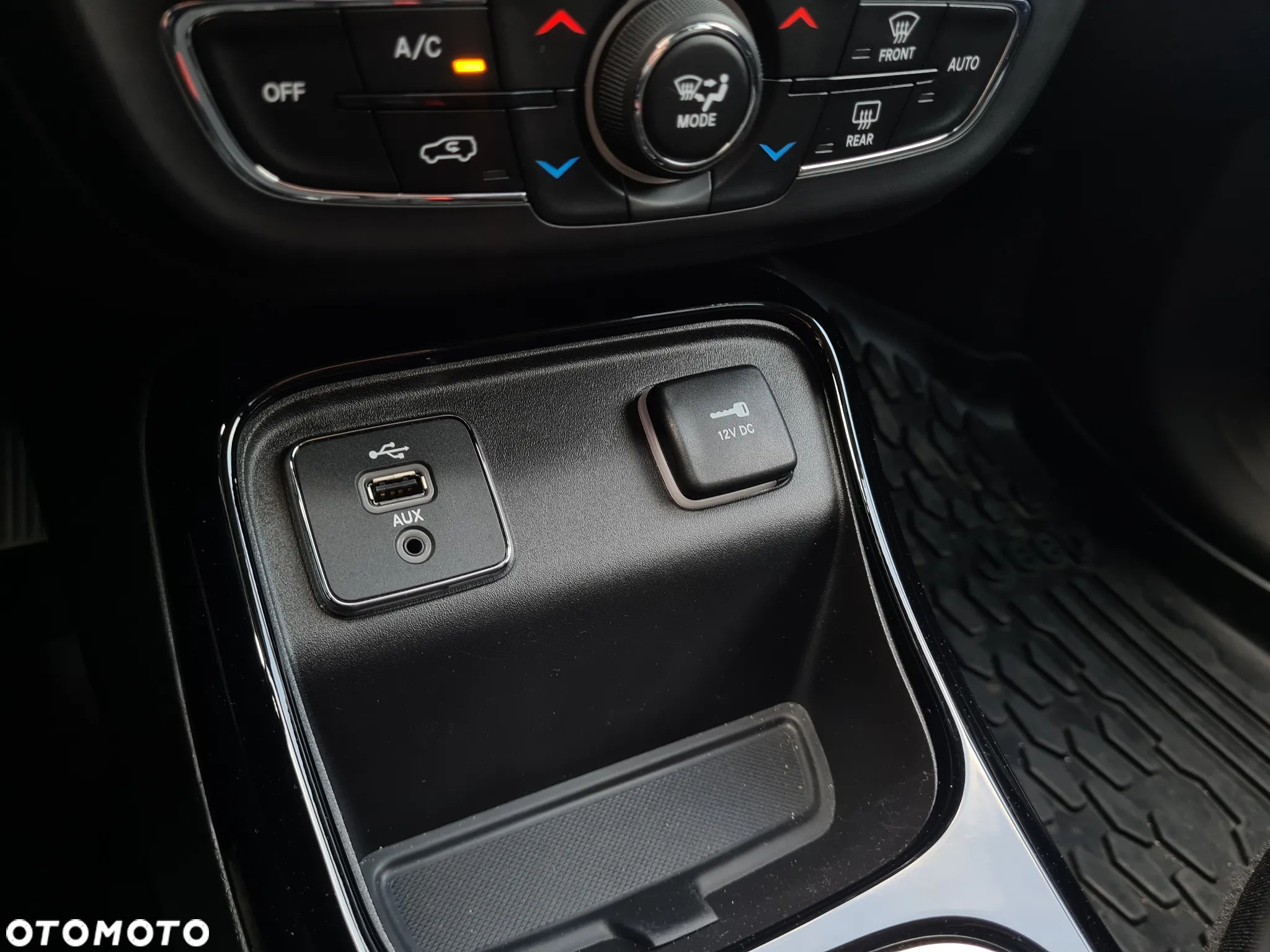 Jeep Compass 1.4 TMair Limited FWD S&S - 16