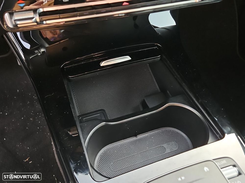 Mercedes-Benz A 250 e Style Plus - 21