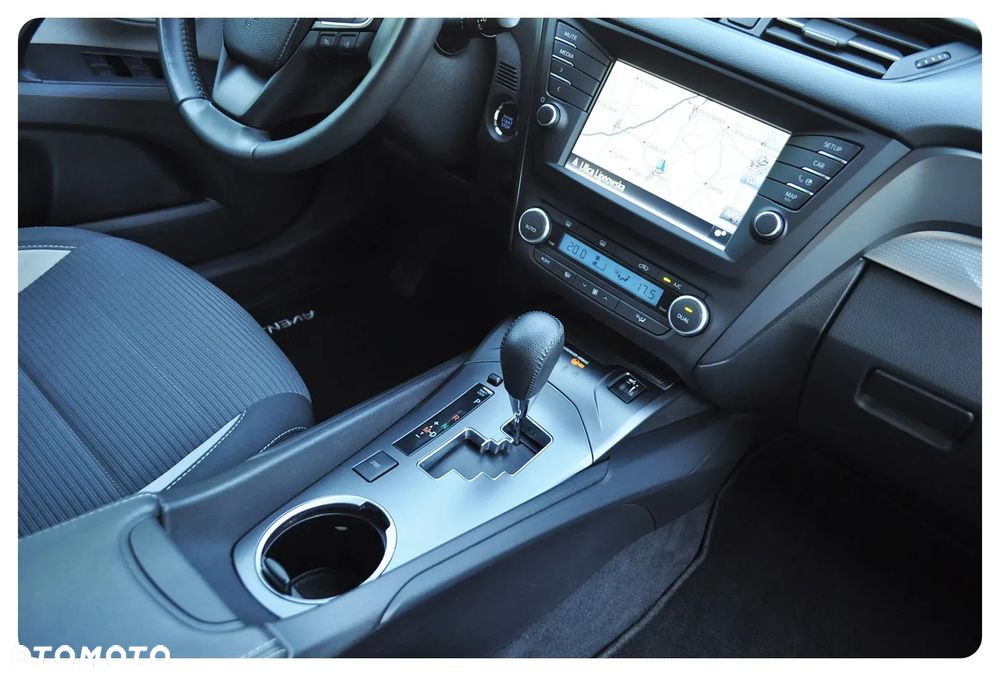 Toyota Avensis Touring Sports 1.8 Multidrive S Business Edition - 32
