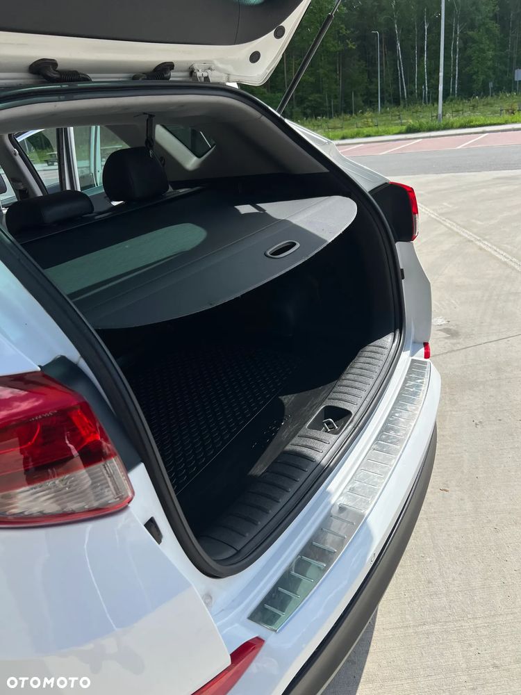 Hyundai Tucson 1.7 CRDI BlueDrive Style 2WD - 12