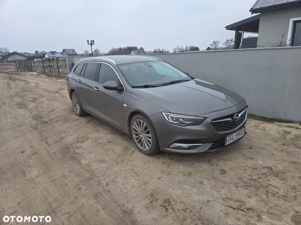 Opel Insignia - 1