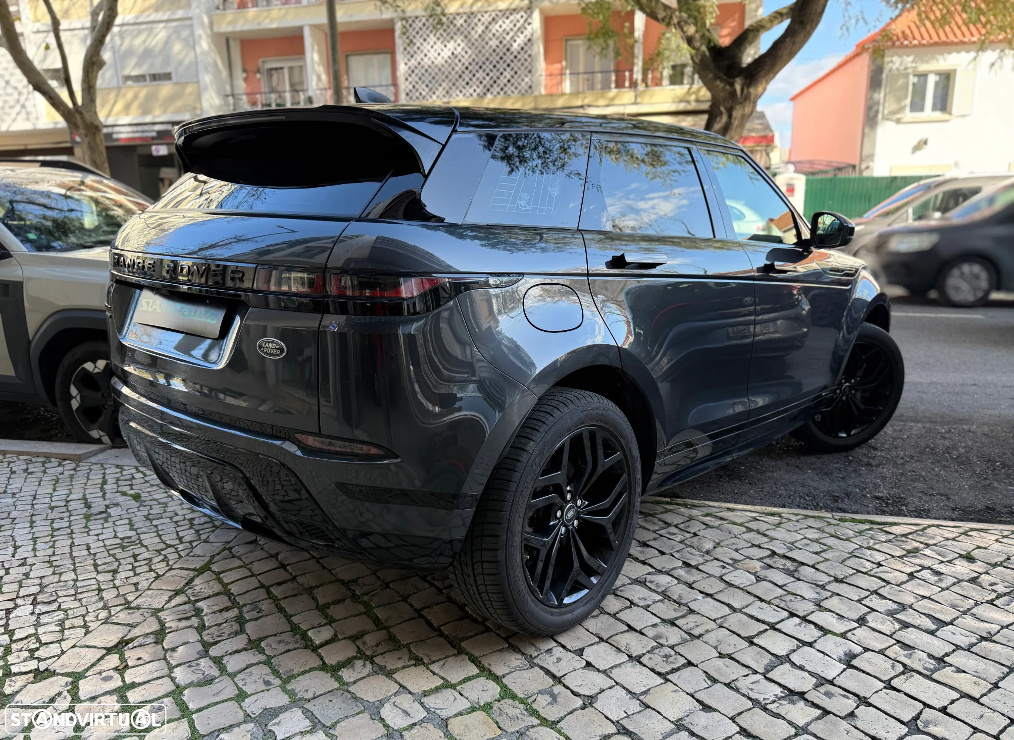 Land Rover Range Rover Evoque 2.0 D180 AWD R-Dynamic S Auto - 2