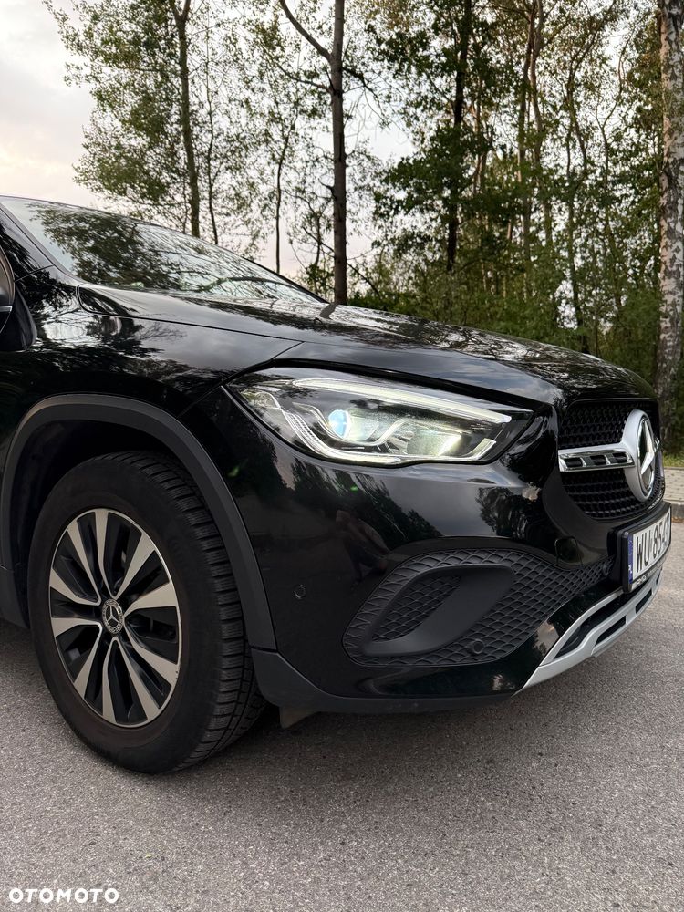 Mercedes-Benz GLA 200 Business Edition - 2
