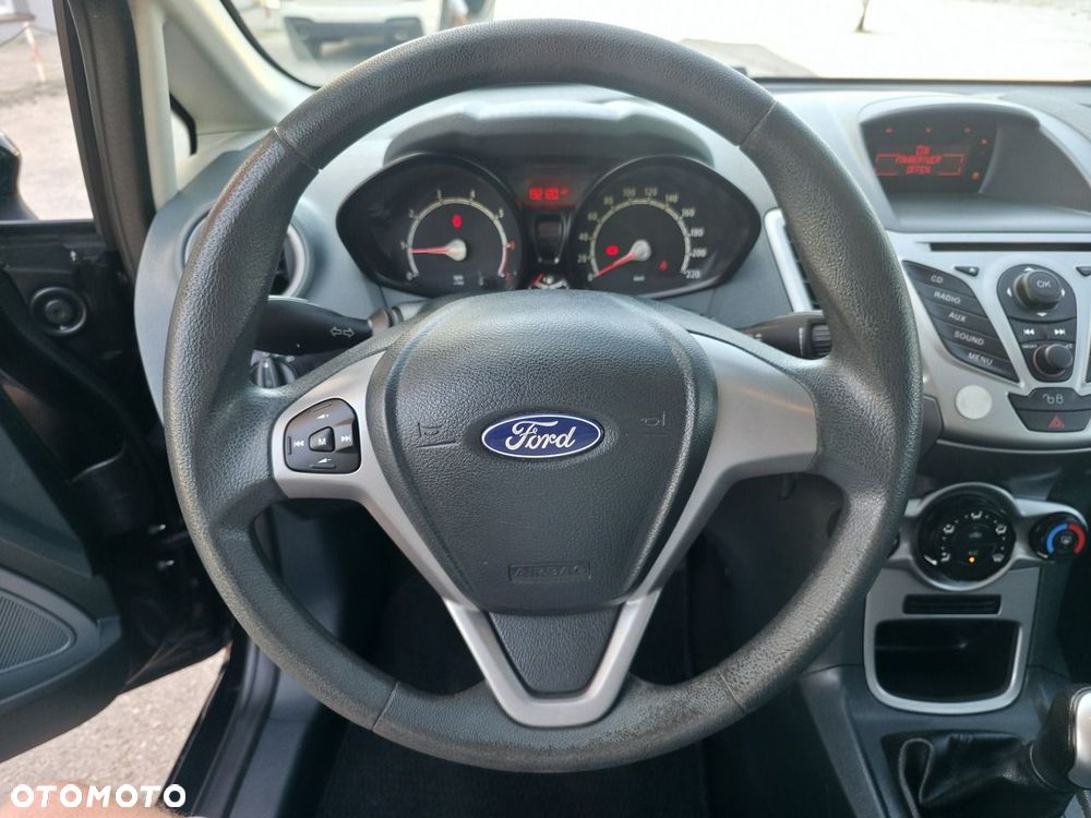 Ford Fiesta - 17