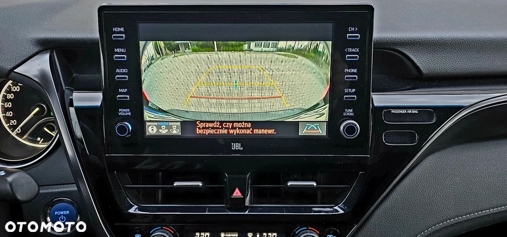 Toyota Camry 2.5 Hybrid Executive CVT - 20