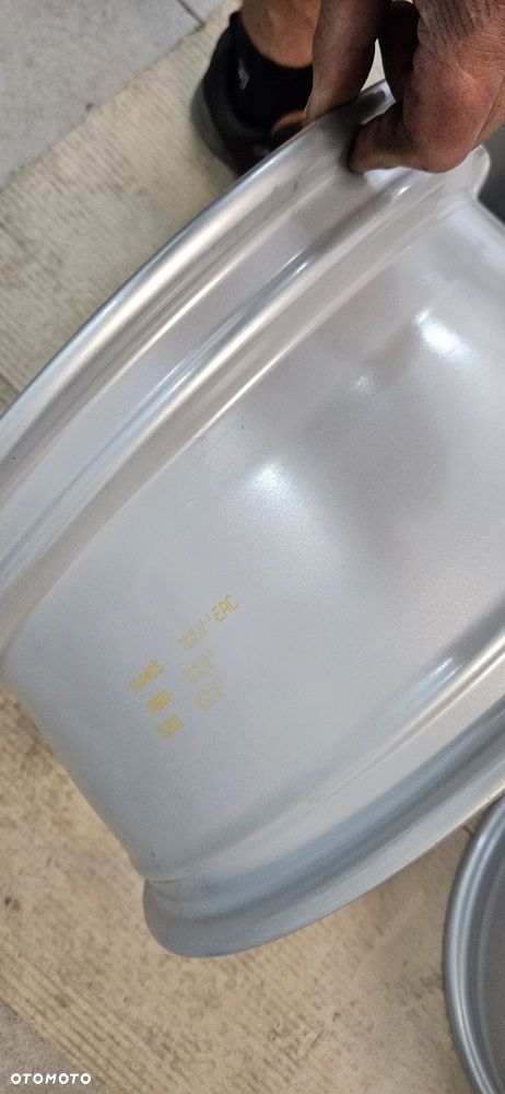 felgi aluminiowe 17" 5x112 7,5x17 ET 37 AUDI VW SEAT SKODA - 5