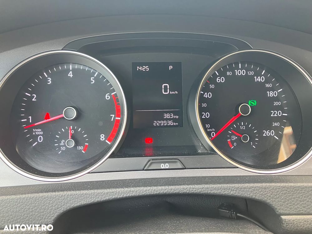 Volkswagen Golf - 13